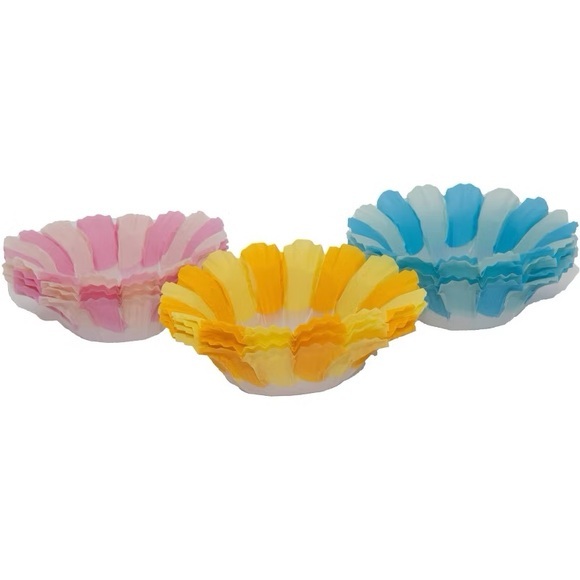 Wilton Accessories - Wilton nwt 12ct Flower Baking Cups